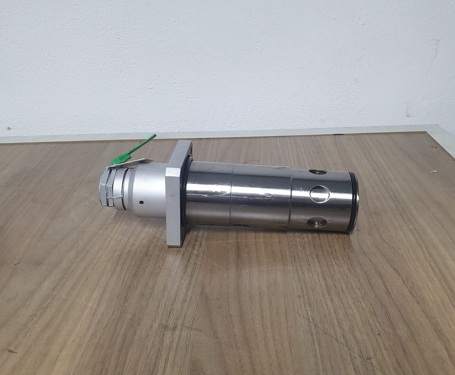 Por que a calibração da válvula de segurança do compressor é essencial para a segurança da sua operação?